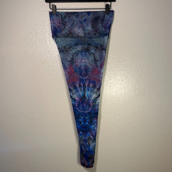 Evolution and Creation Liz Capri in Psychedelic Daisy Elephant - Picture 3 of 5